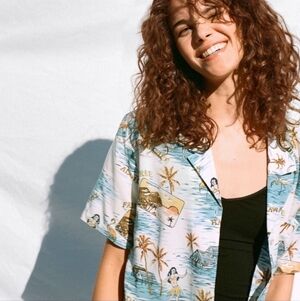 Wilfred FREE The ALOHA SHIRT Sz M